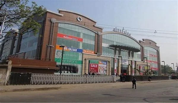 Featured Image of Malls Near Arvind Sylva